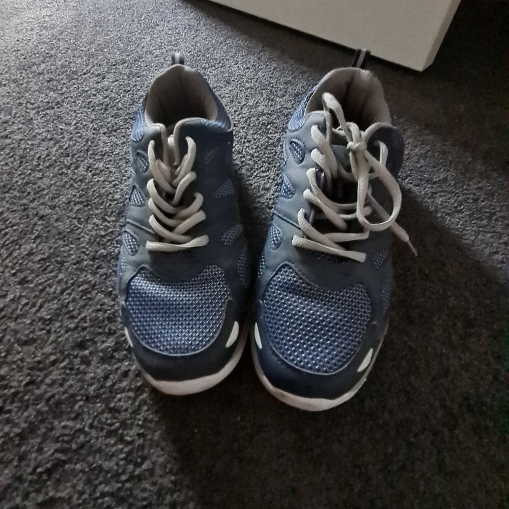 Men's Sport Shoes - Picture 1 of 4